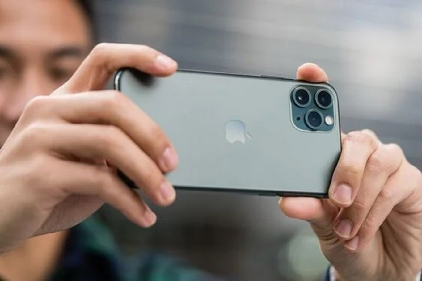 Çin, resmî kurumlarda İPhone kullanımı yasakladı