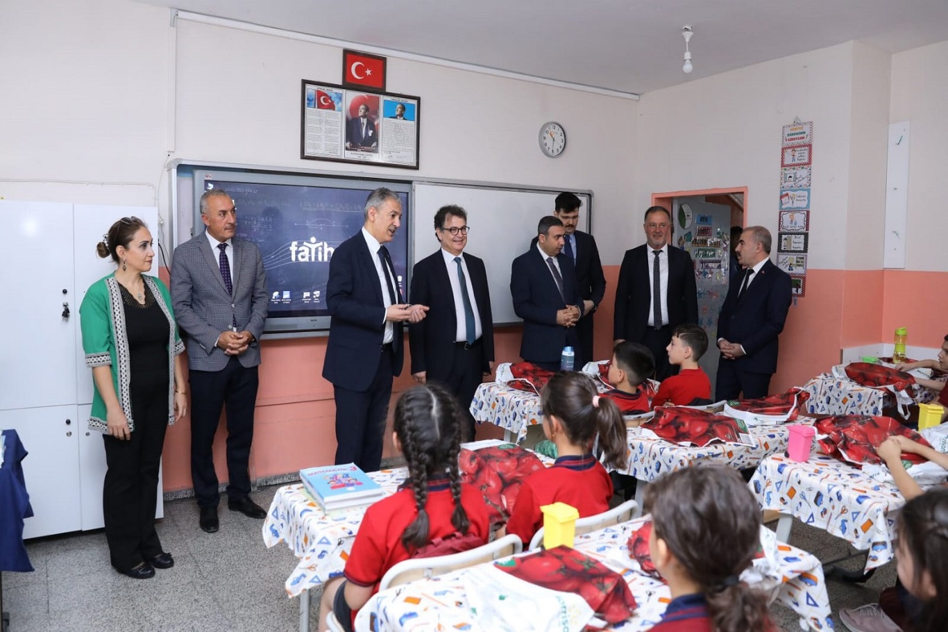 Mardin Valisi Akkoyun 'İlköğretim Haftası' kutlama programına katıldı