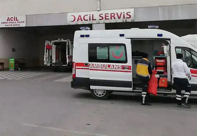Mardin'de trafik kazası: 1 ölü 9 yaralı
