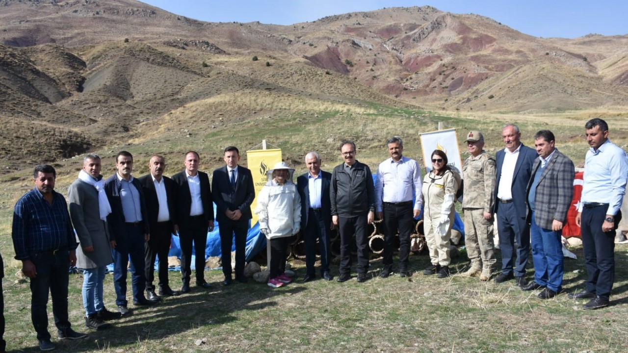 Siirt’te 2 bin 47 rakımlı Çemikare Yaylası’nda bal hasadı yapıldı