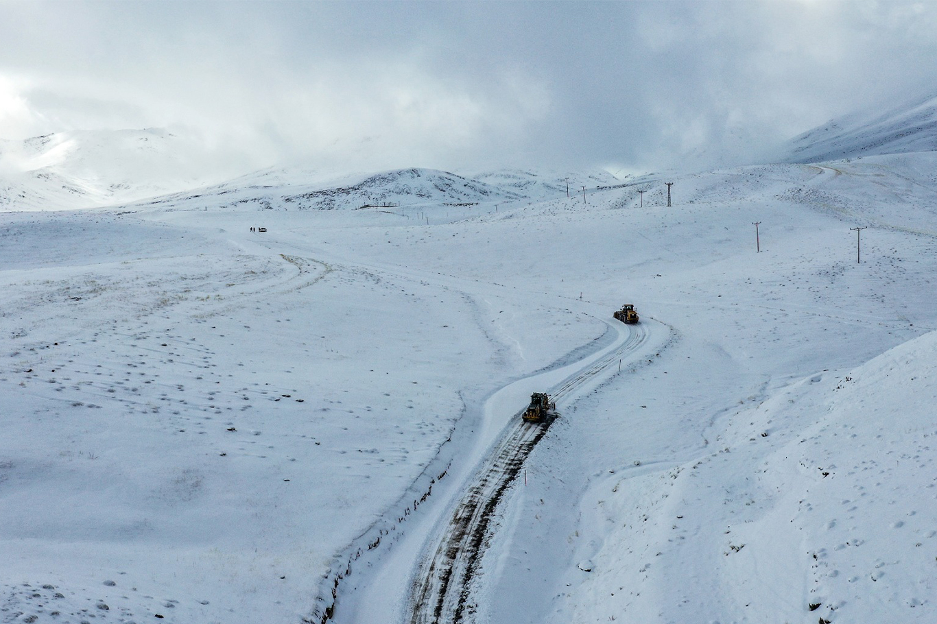 50 yerleşim biriminin yolu kapandı