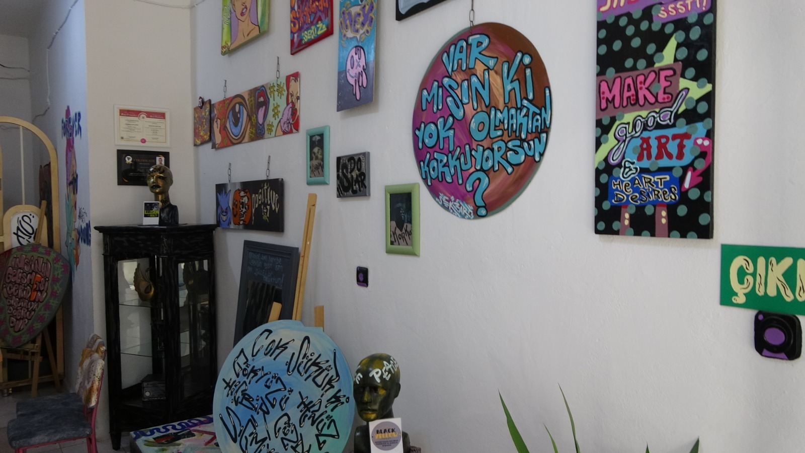 Şehre renk katan sanat&ccedil;ı - &Ouml;ZEL HABER