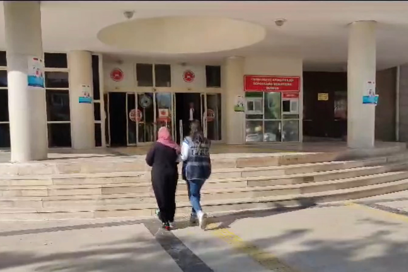 Yankesicilik yapan anne ve çocuğu tutuklandı