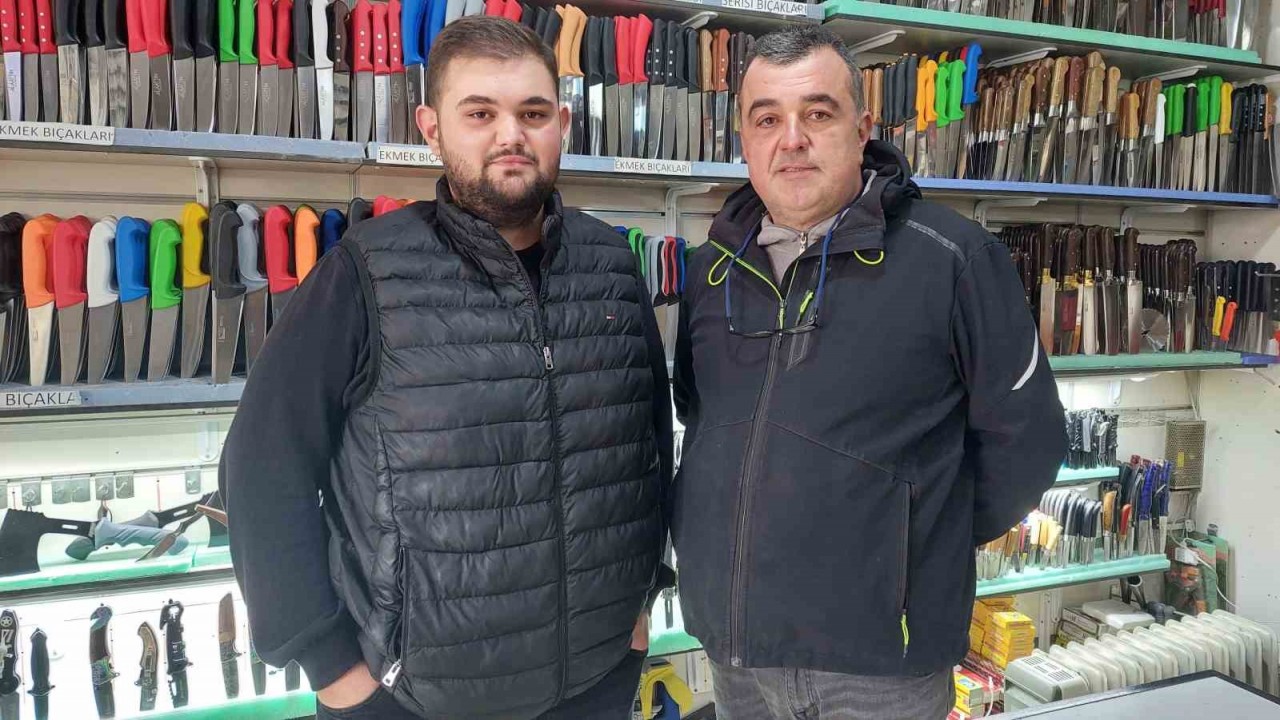 144 yıldır bı&ccedil;ak&ccedil;ılık yapan ailede meslek babadan oğula ge&ccedil;iyor