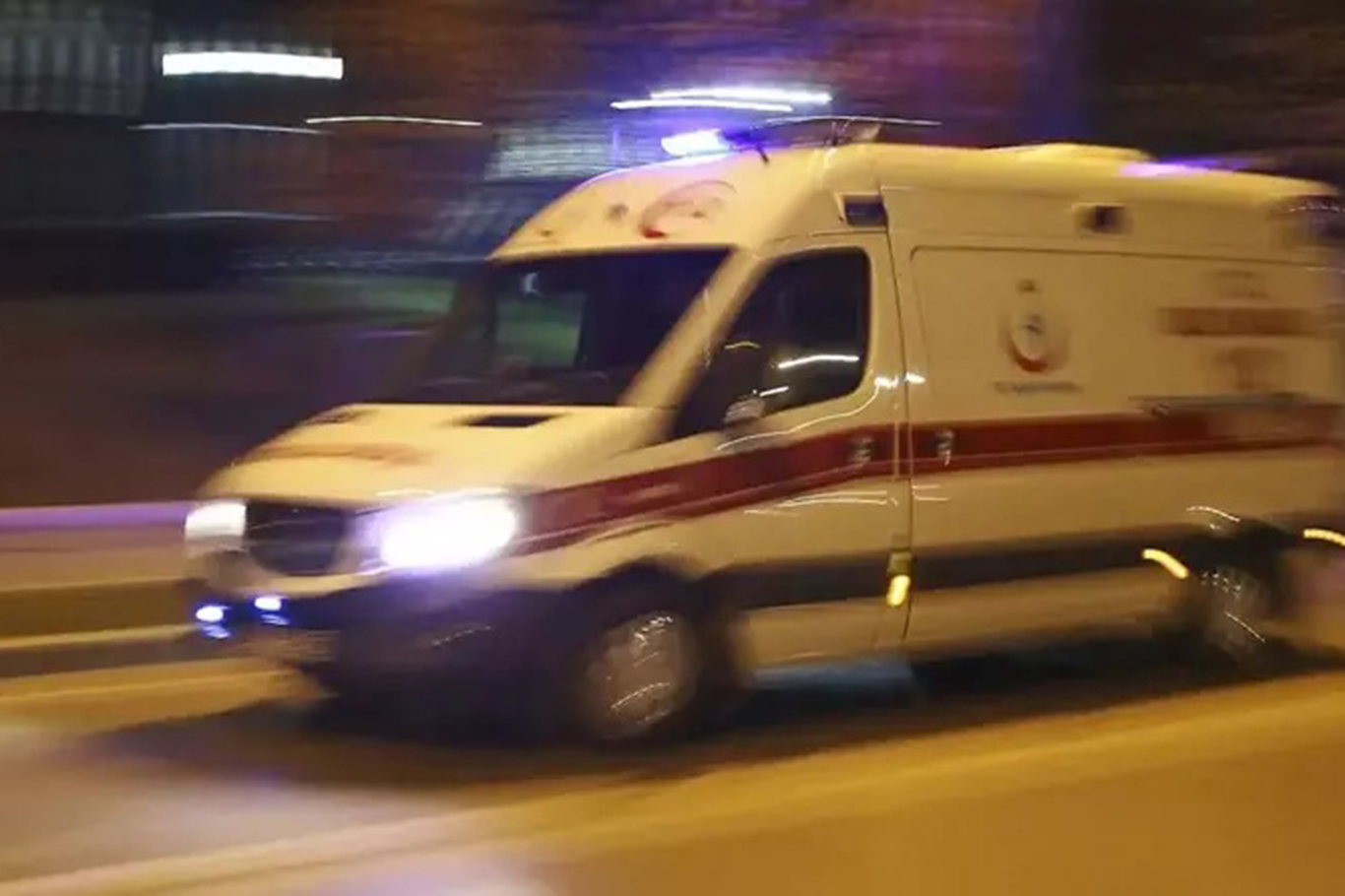 Mantar yiyen 11 kişi zehirlendi