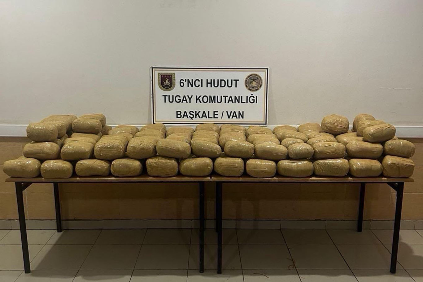 Sınırda 143 kilogram uyuşturucu yakalandı