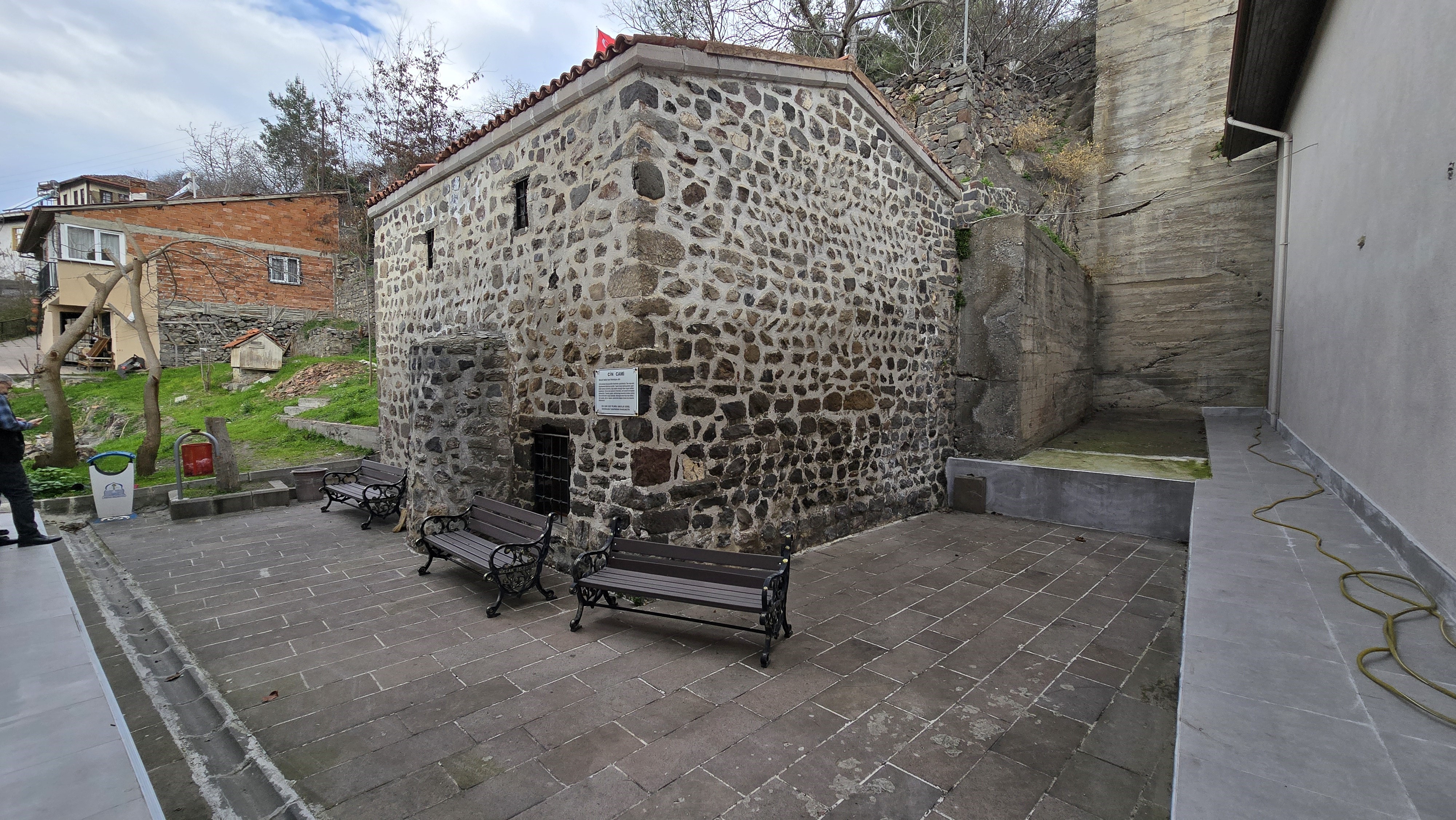 Cin Cami: 864 Yıllık Tarihiyle Zamana Meydan Okuyor!