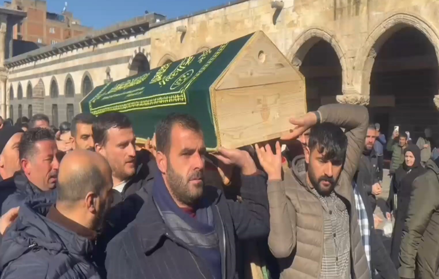 Ramazan Hoca toprağa verildi