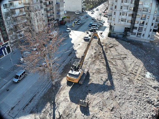 Aylık 300 Bin Liraya işçi bulamıyor!