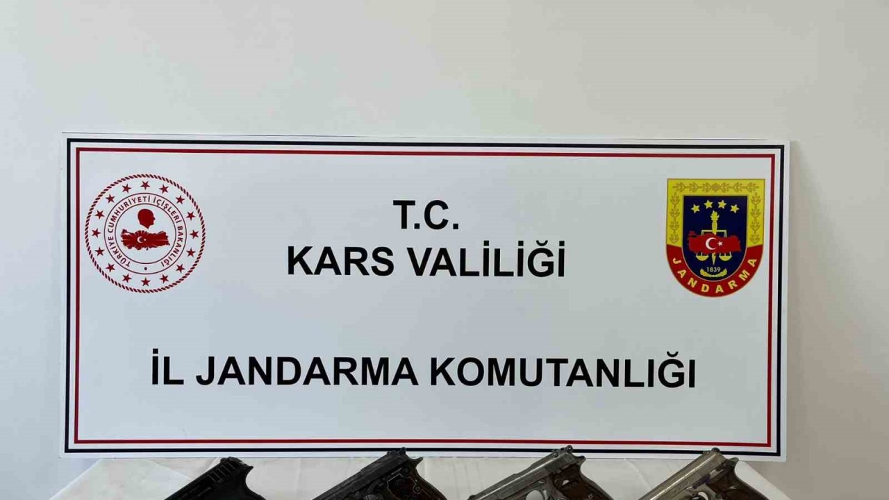 Kars’ta silah ticareti yapan 4 kişi yakalandı