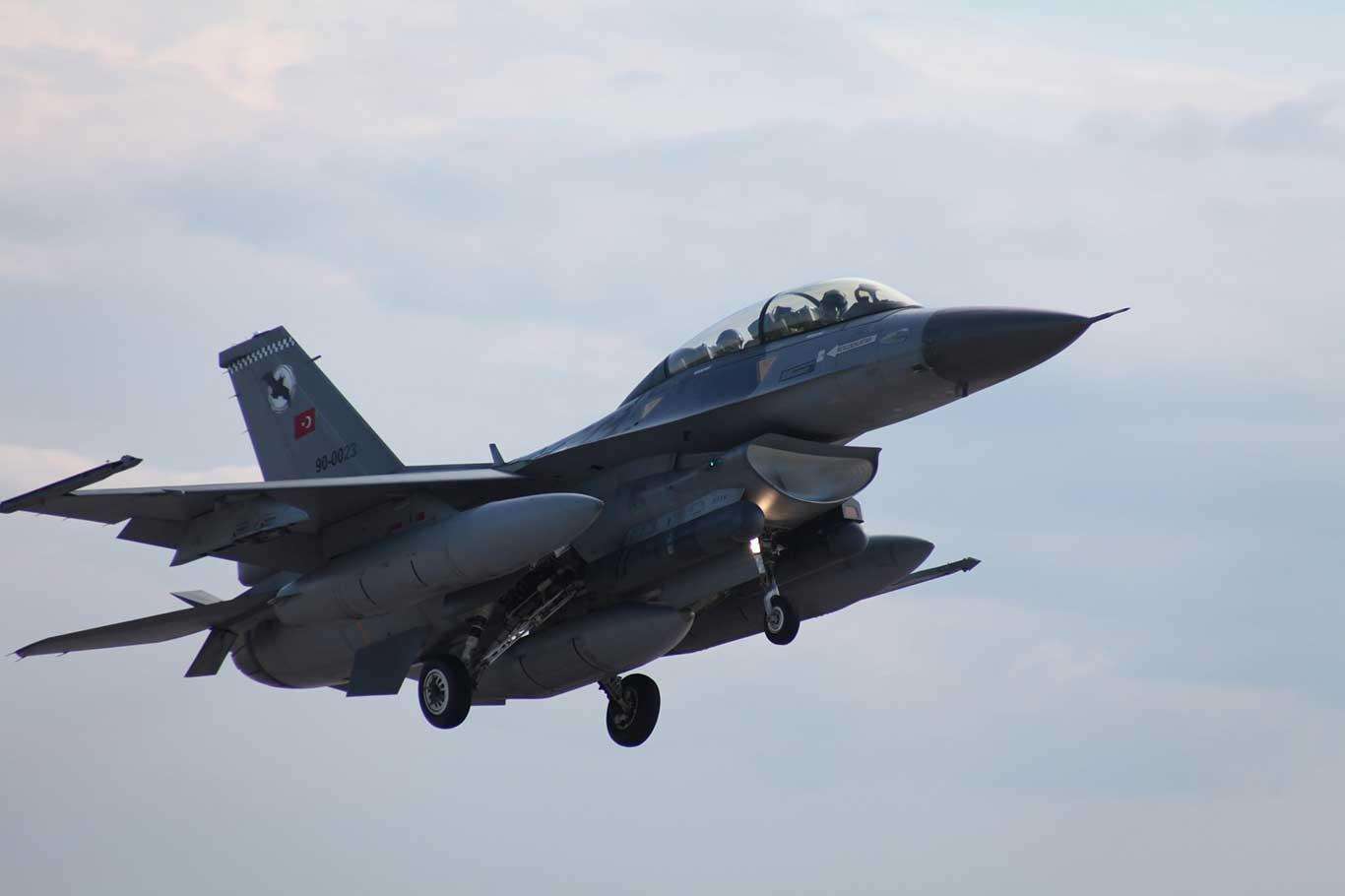 Pen&ccedil;e-Kilit Operasyonu ve Hakurk b&ouml;lgelerinde 4 PKK elemanı &ouml;ld&uuml;r&uuml;ld&uuml;