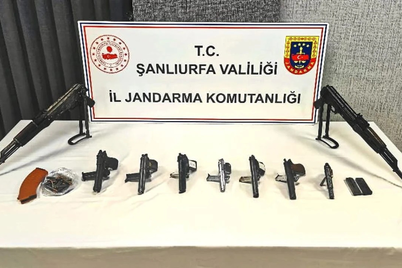 Şanlıurfa'da silah  ka&ccedil;ak&ccedil;ılığı operasyonu: 7 g&ouml;zaltı
