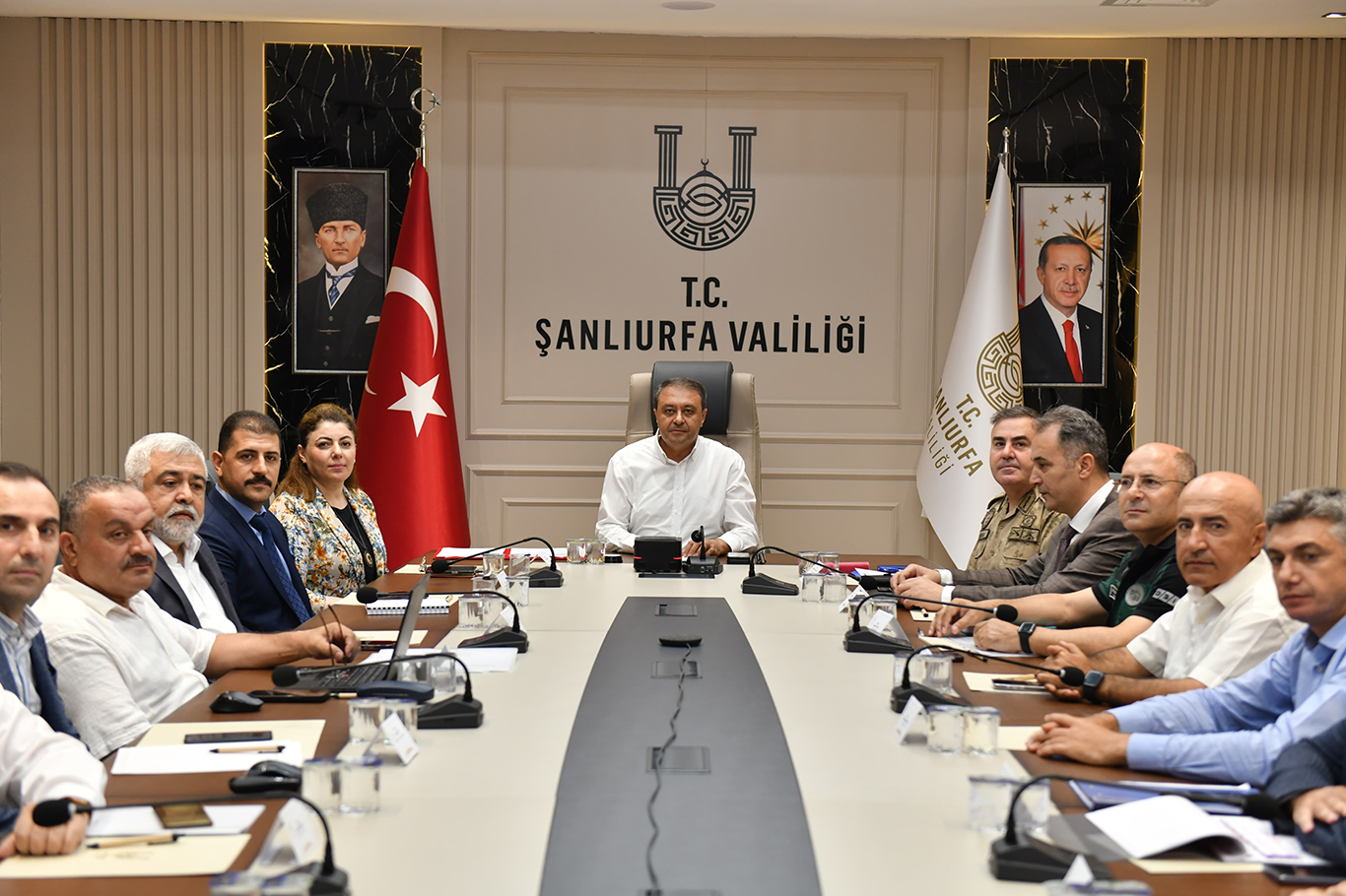 Şanlıurfa'da yaşanan elektrik kesintileri ile ilgili toplantı yapıldı