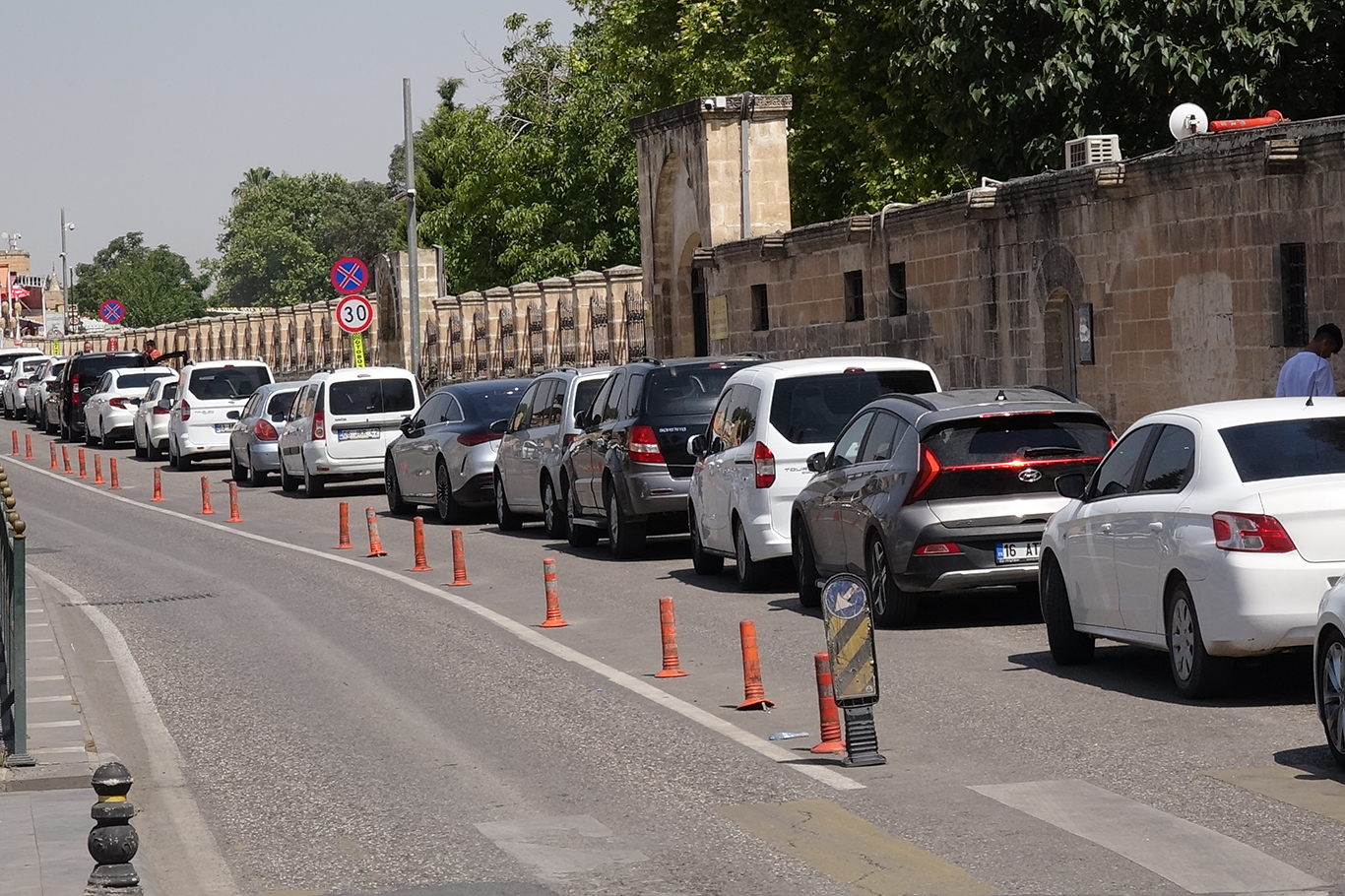 Şanlıurfa'daki otopark sorunu halka mağduriyet oluşturuyor