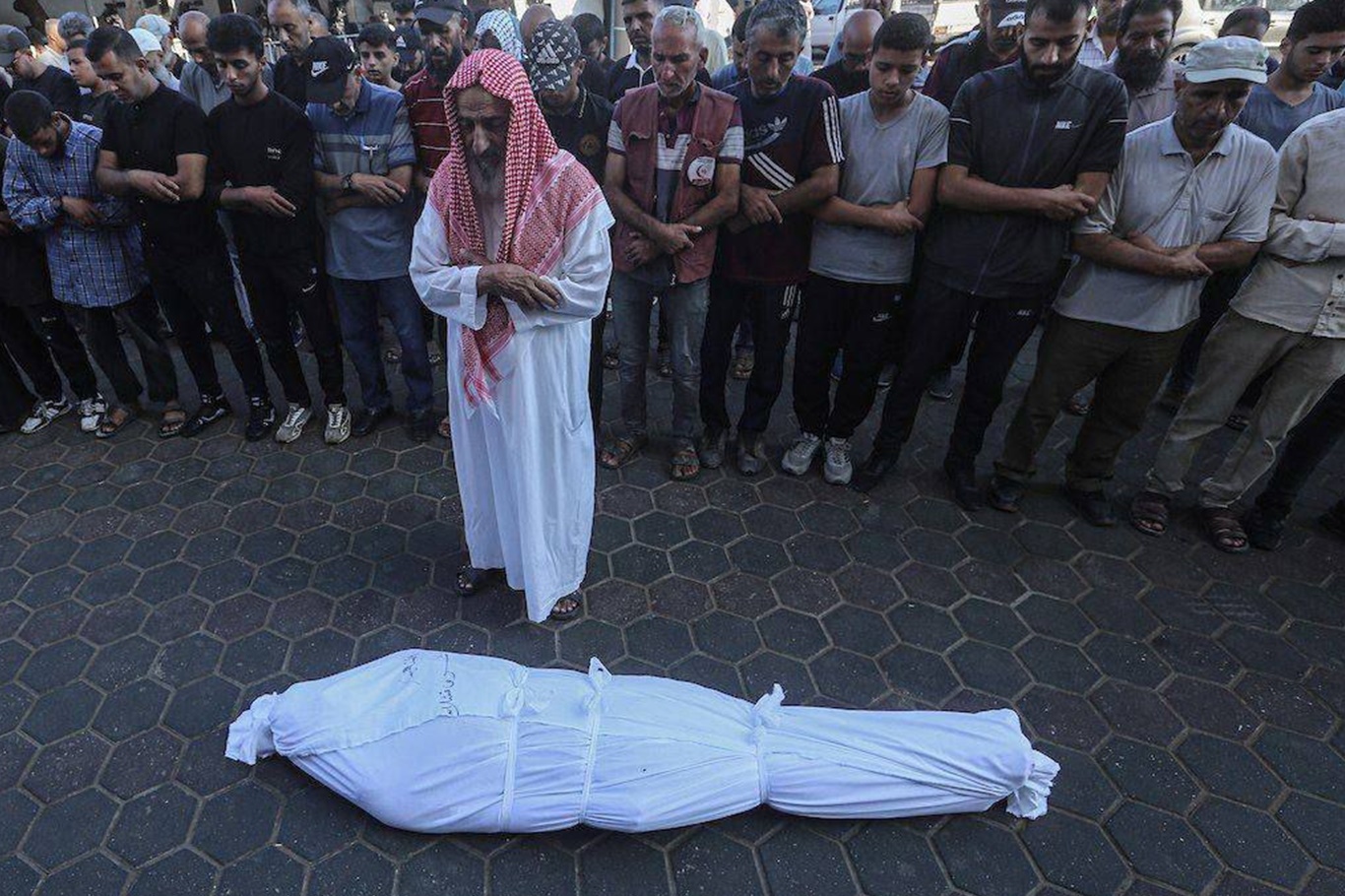 Gazze'de şehitlerin sayısı 41 bin 595'e y&uuml;kseldi