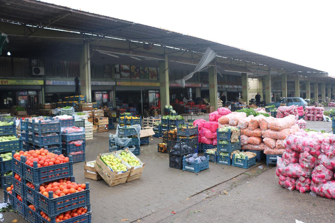 Diyarbakır pazarlarda mevsim dışı sebze fiyatları yükseldi