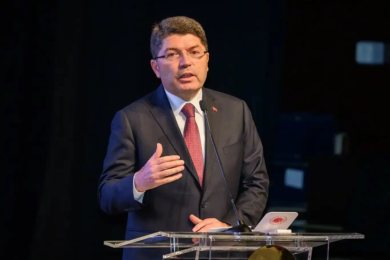 Bakan Tunç'tan Kayyum açıklaması