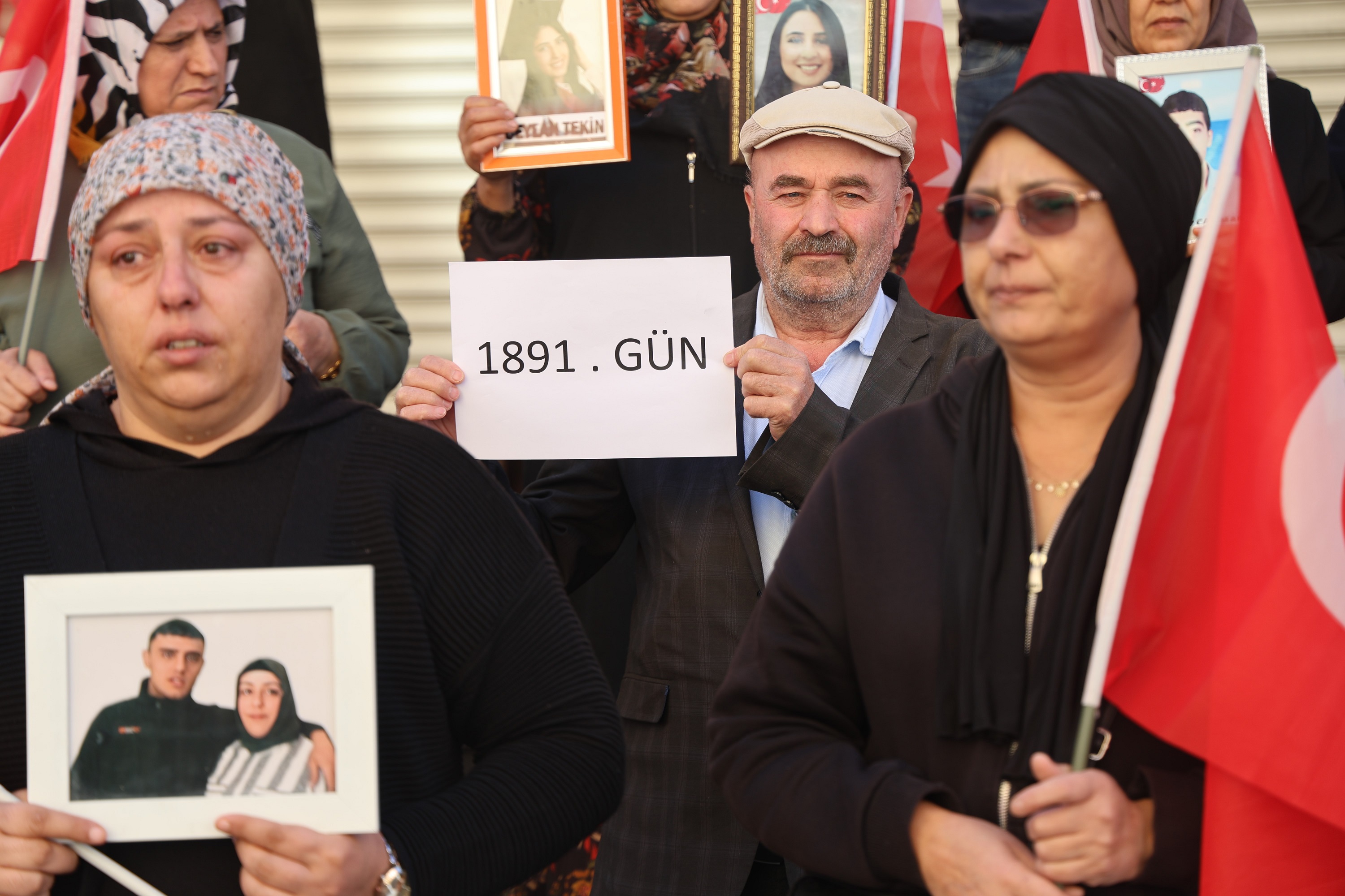 Kanser Hastası Anne son nefesinde evladına kavuşmak istiyor