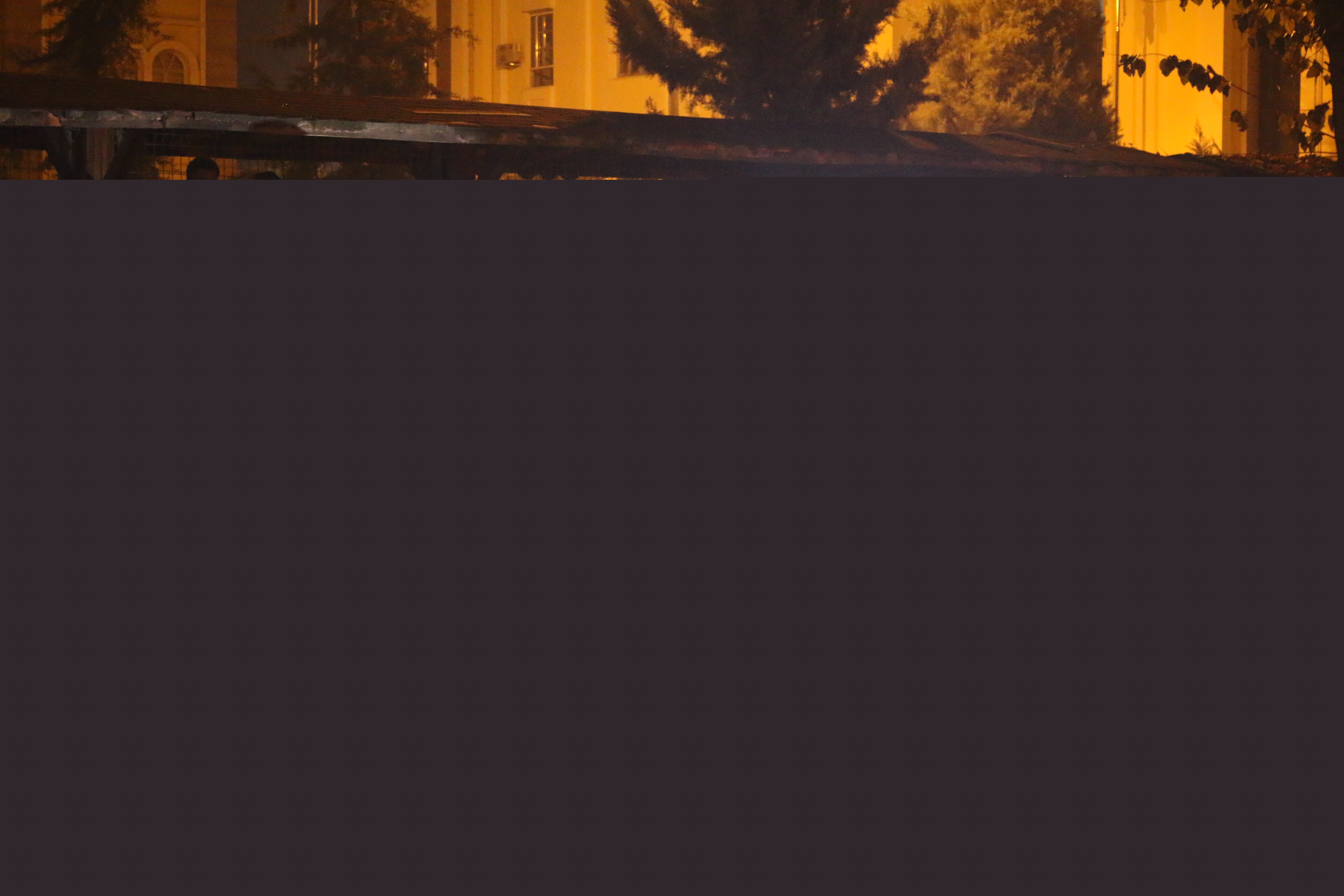 Diyarbakır Bismil'de Silahlı Saldırı Banka Atm'si Ve Iş Yeri Zarar Gördü (7)