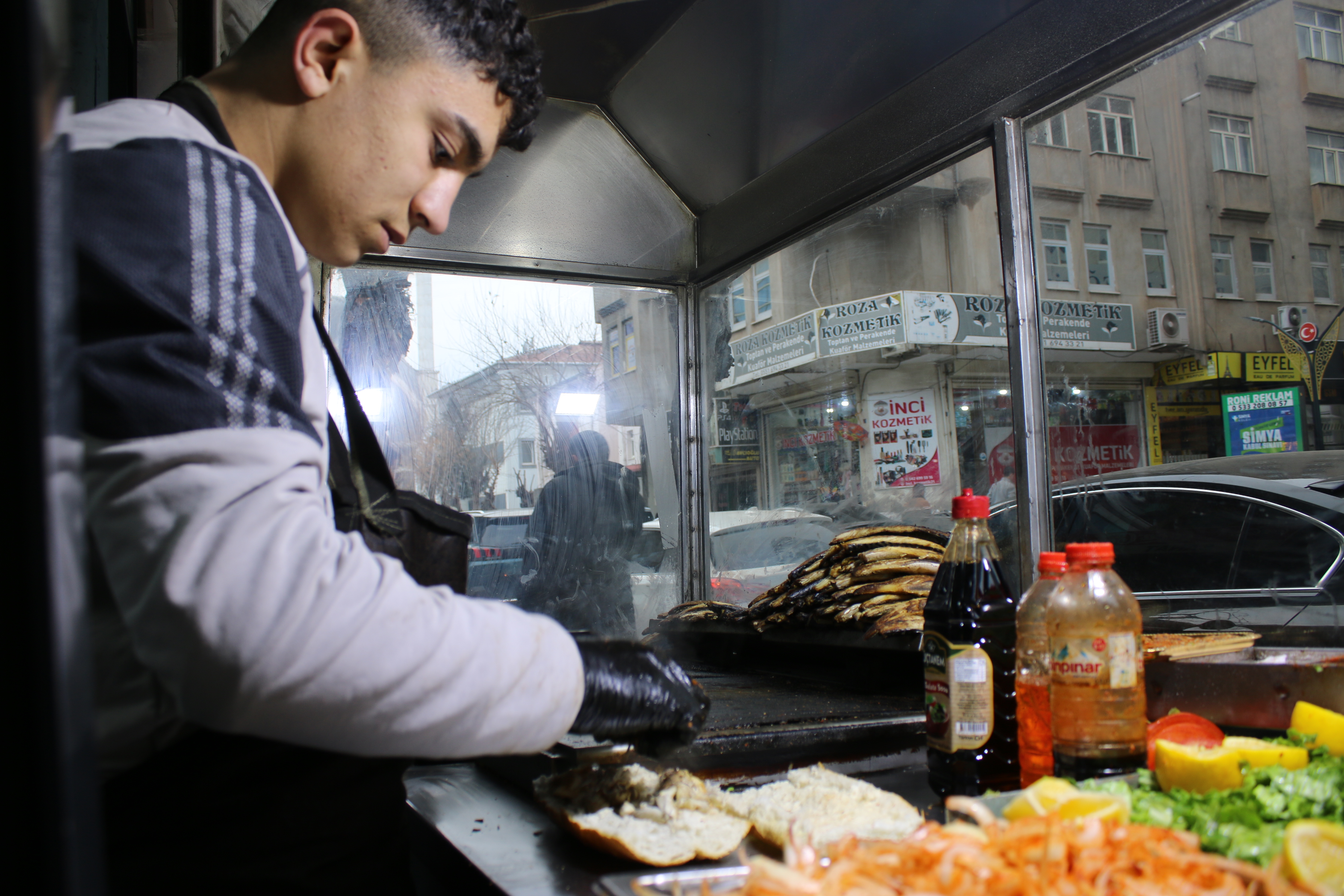 Diyarbakır'da balık ekmeğe rağbet! Fiyatlar ne durumda?