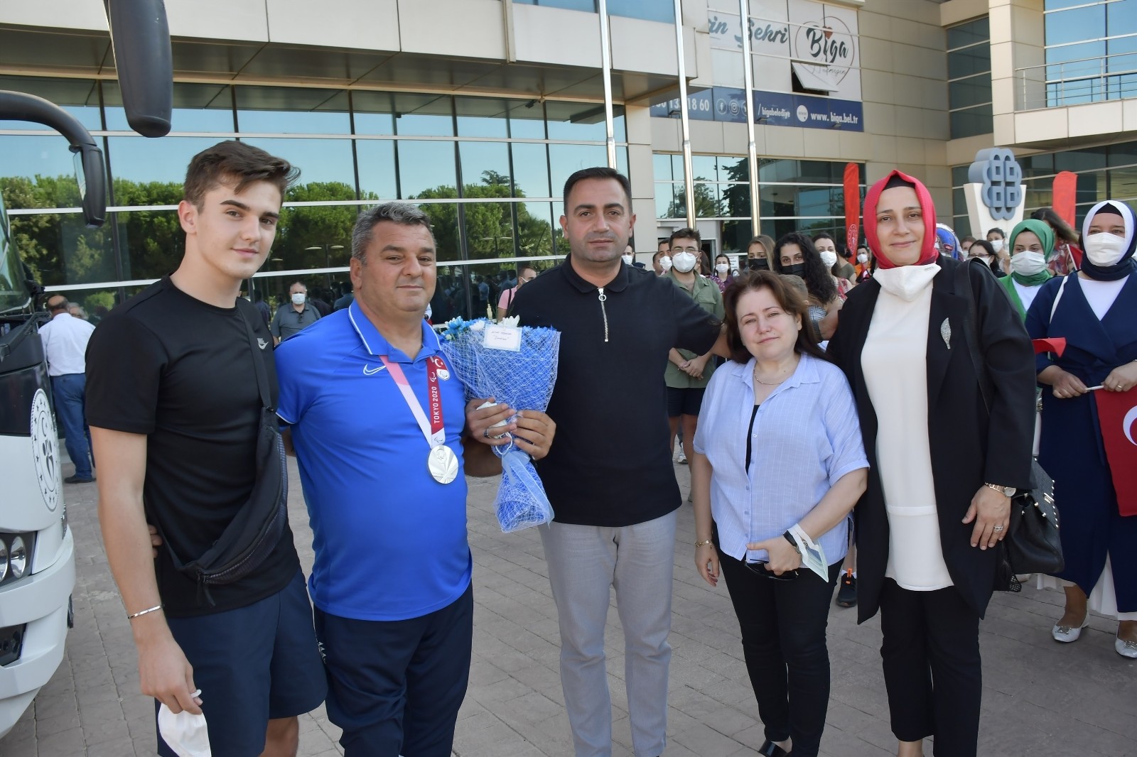 Milli Sporcu Korkmaz Biga&rsquo;da coşkuyla karşılandı