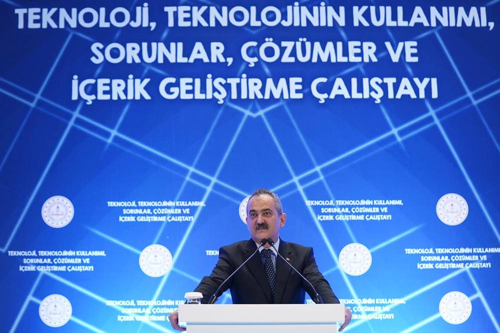 Bakan Özer: Üç yeni dijital platformu eğitim sistemine dahil edeceğiz