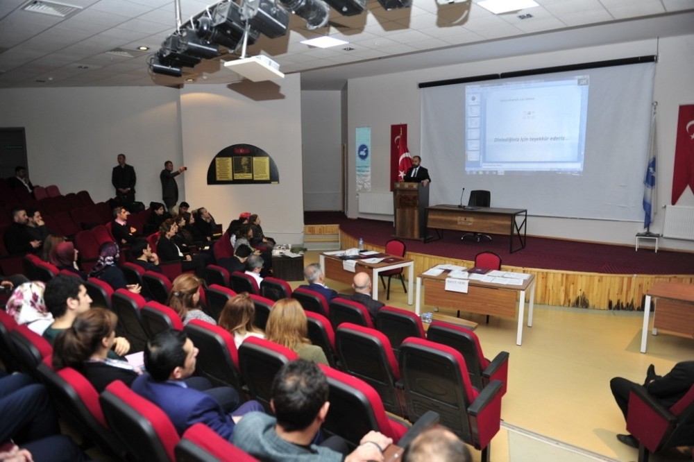 Dursun Odabaş Tıp Merkezi’nde  ″İletişim, motivasyon ve tükenmişlik sendromu semineri″ verildi