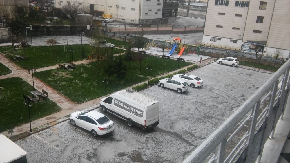 Diyarbakır’da dolu yağışı