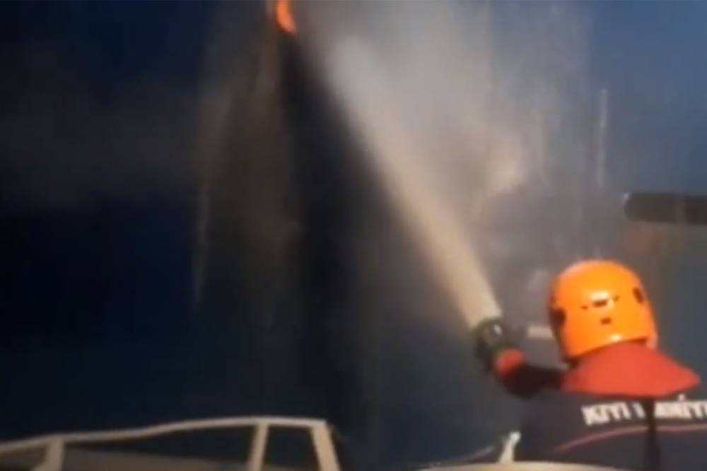 İstanbul'da tanker gemisinde yangın