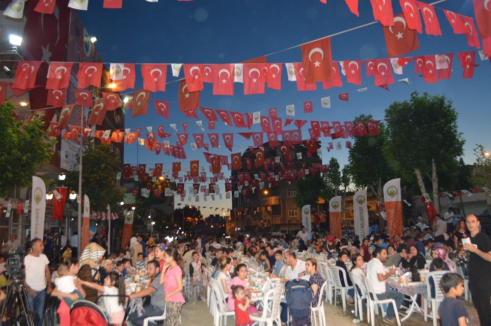 Yeşilli Kiraz Festivali coşkuyla gerçekleşti