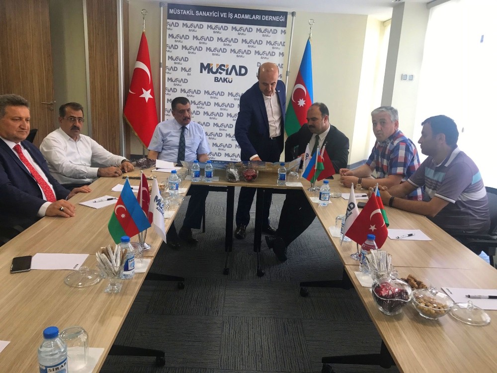Şanlıurfa Büyükşehir Belediye Başkanı Nihat Çiftçi Azerbaycan’da