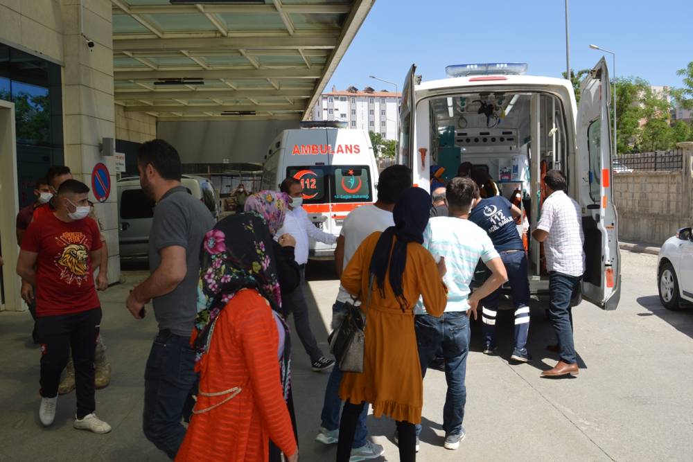 7'nci kattan düşen kadın ağır yaralandı
