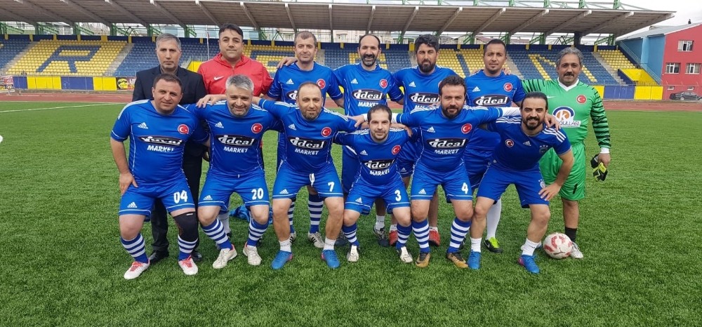 Ağrı Veteranlar takımı, Türkiye finallerine hazırlanıyor