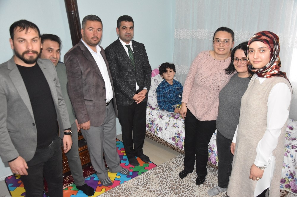 Bitlis’te 75 engelli öğrenci evde eğitim alıyor