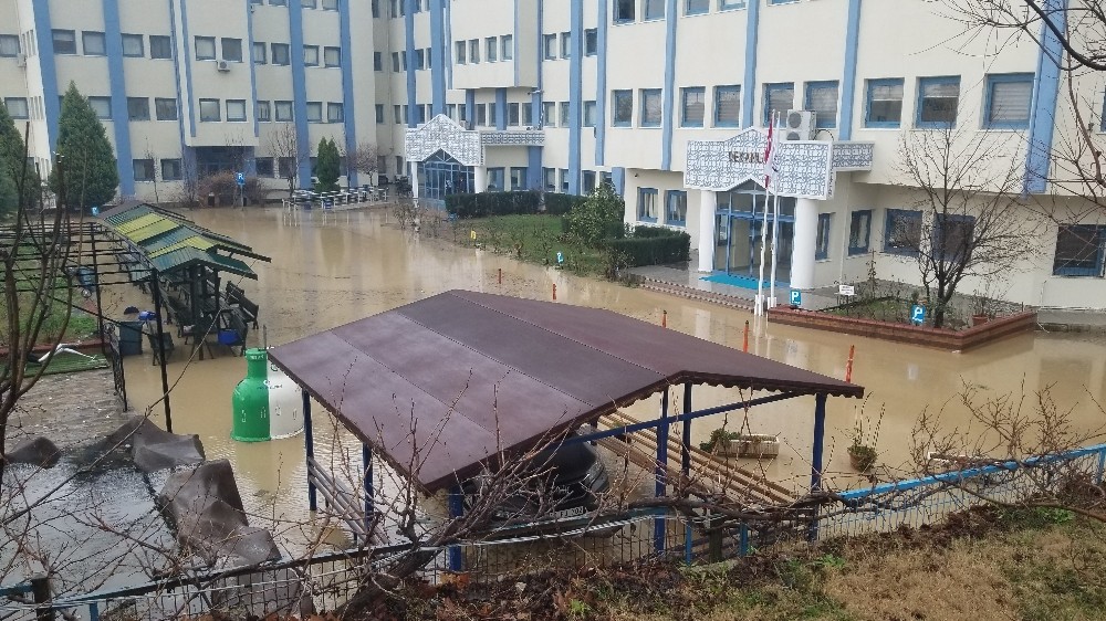 Meteorolojinin verileri Manisa’daki yağışın şiddetini ortaya koydu