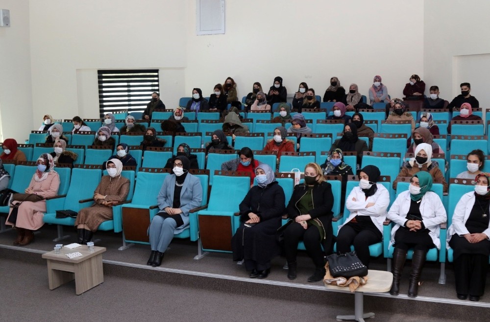 Van’da ‘Gönülden Gönüle Dost Sohbetleri’ne yoğun ilgi