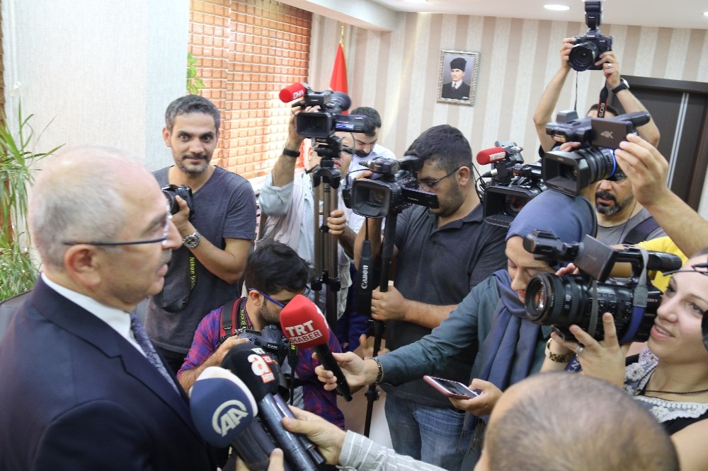 Vali Yaman, Belediye Başkan Vekilliği görevine başladı