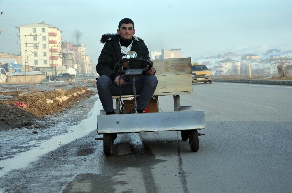 Yüksekovalı kardeşler hurda malzemeden elektrikli araç yaptı