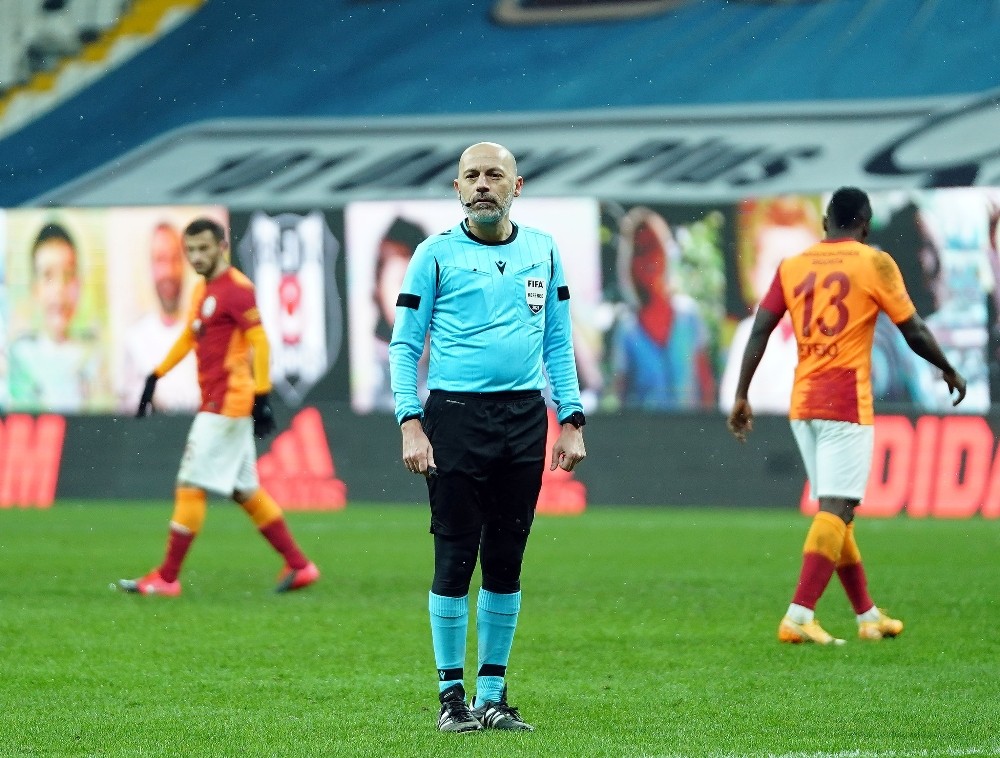 Fenerbahçe - Galatasaray derbisi Cüneyt Çakır’ın!