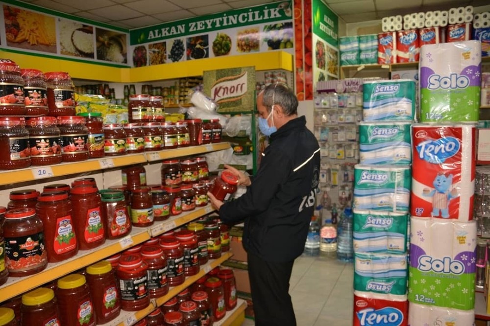 Ergani’de zabıta ekiplerinin gıda denetimleri devam ediyor