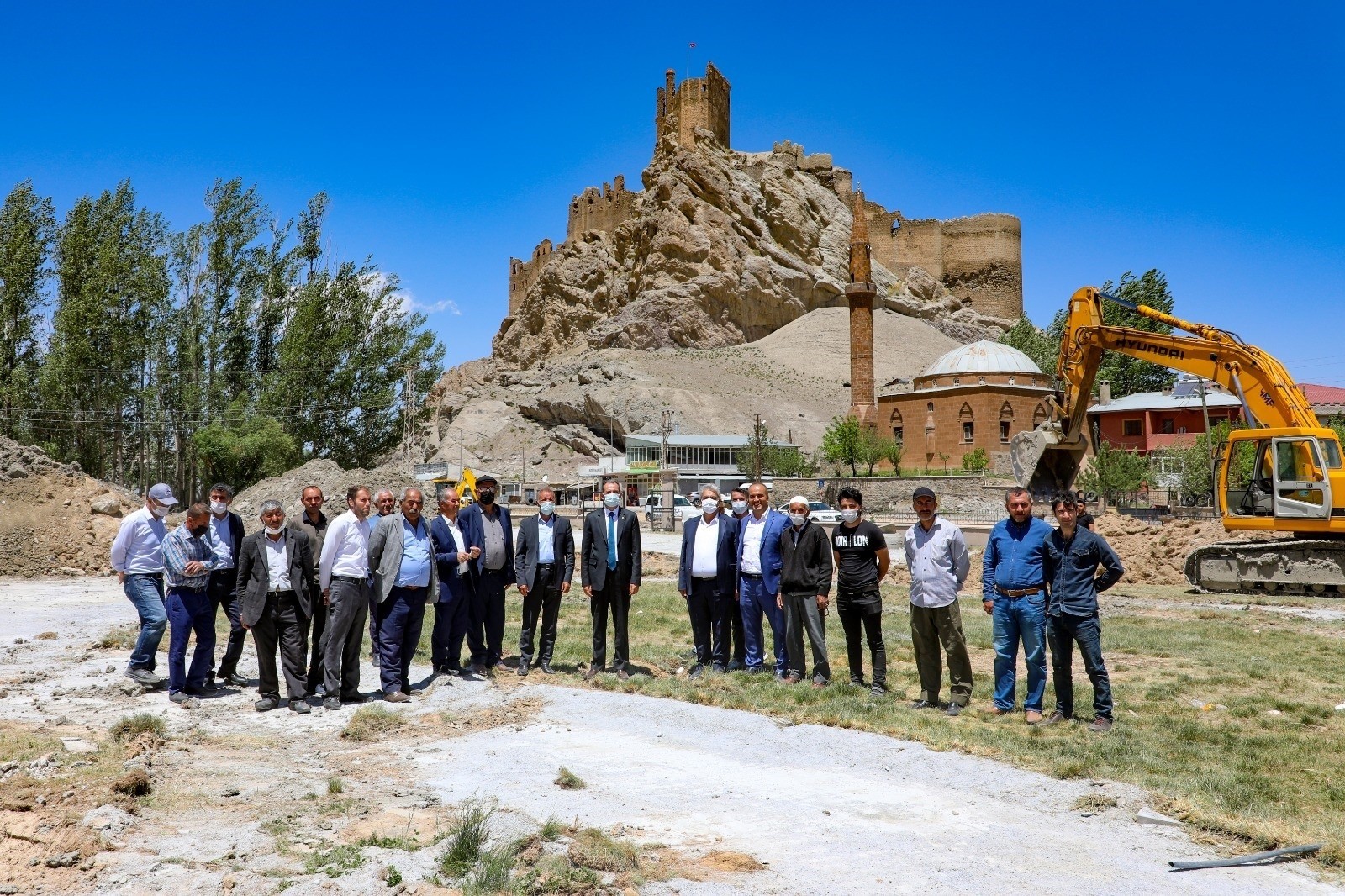 Hoşab Kalesi’ni ihtişamına kavuşturacak projenin startı verildi