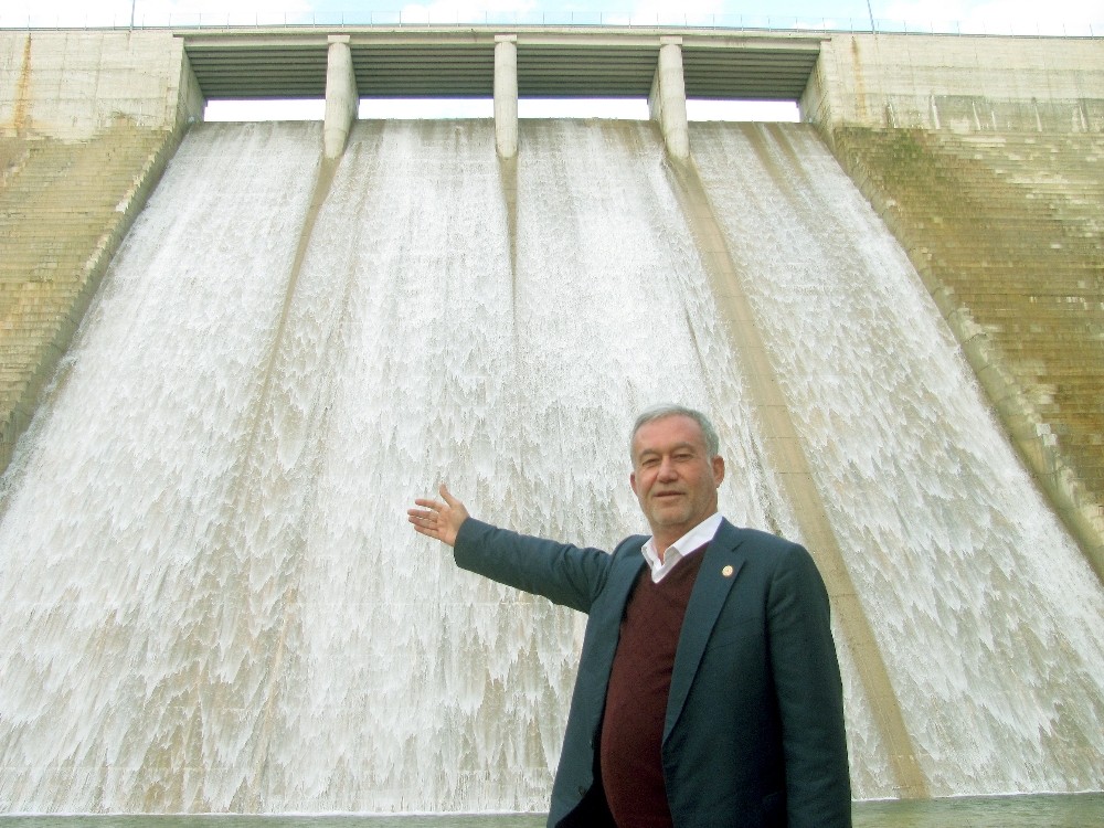 Ardıl Barajı doldu taştı
