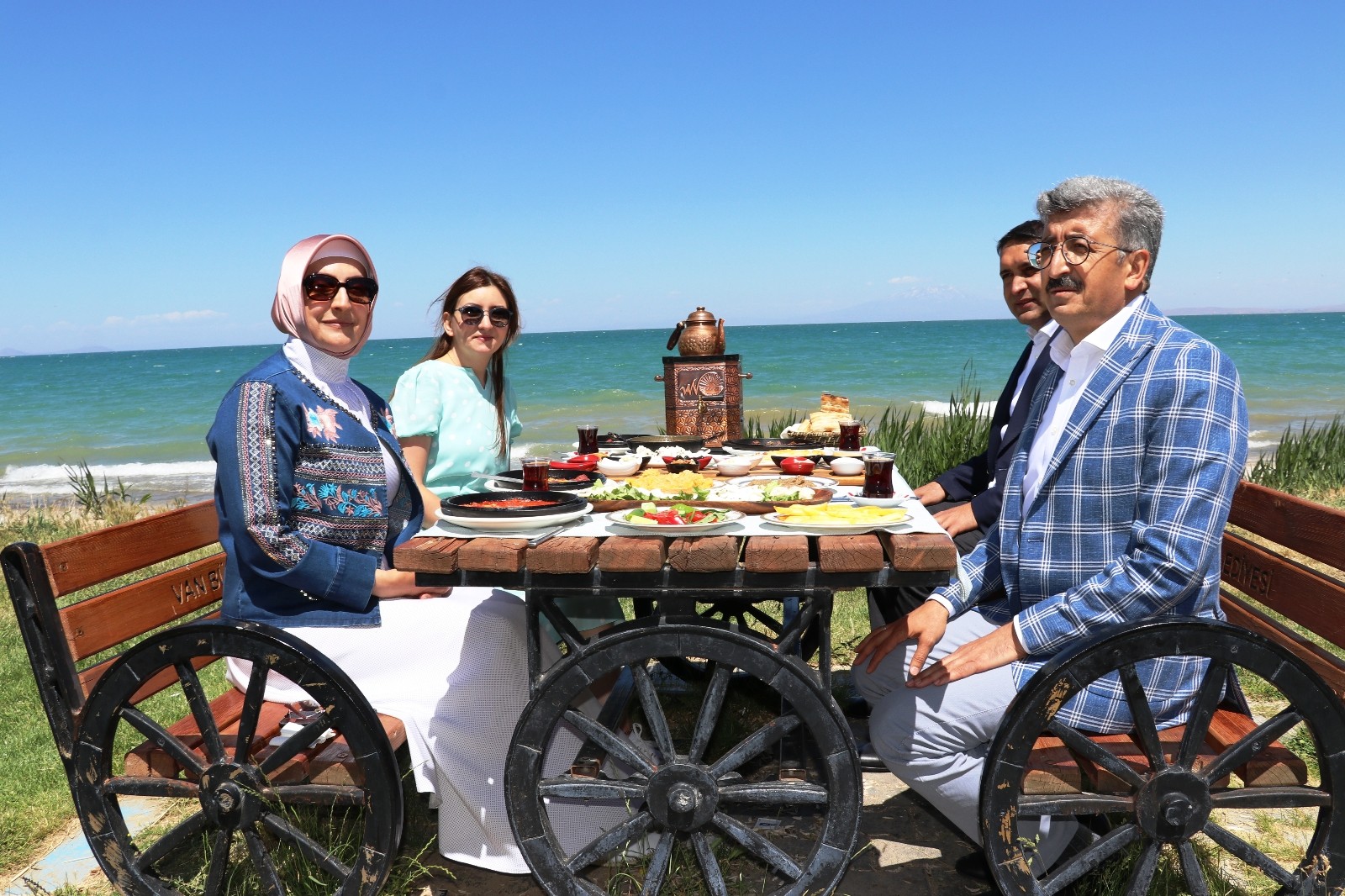 Van&rsquo;da &lsquo;D&uuml;nya Kahvaltı G&uuml;n&uuml;&rsquo; etkinliği