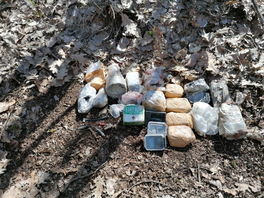 Bitlis’te 90 adet mekanik fünye ve çok sayıda malzeme ele geçirildi