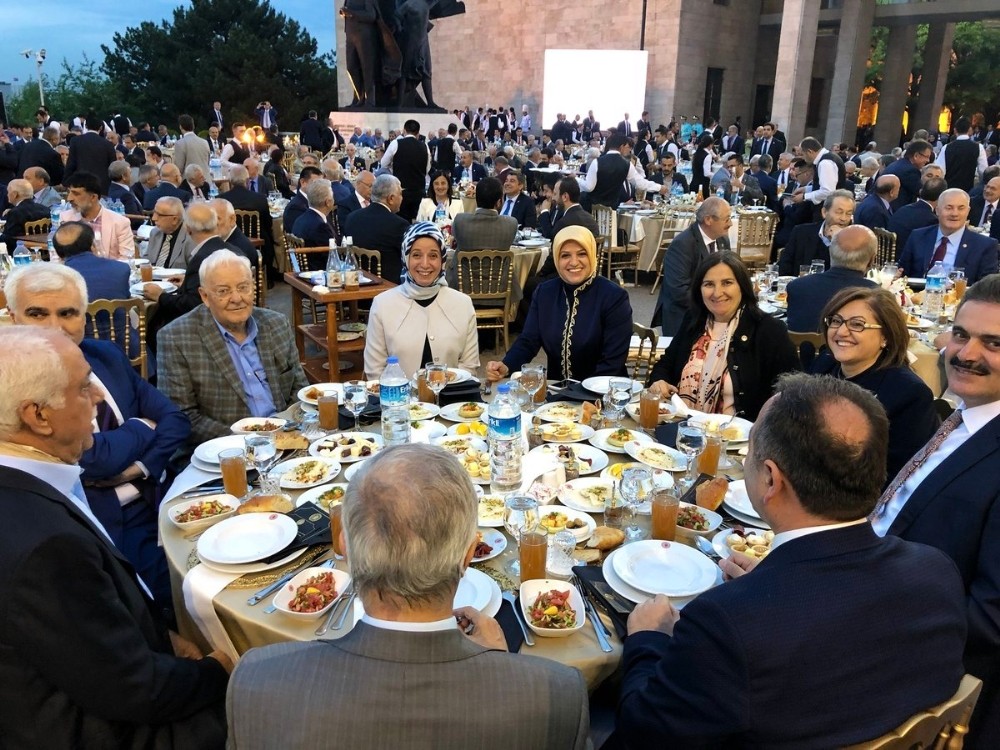 Başkan Şahin TBMM’de iftar programına katıldı