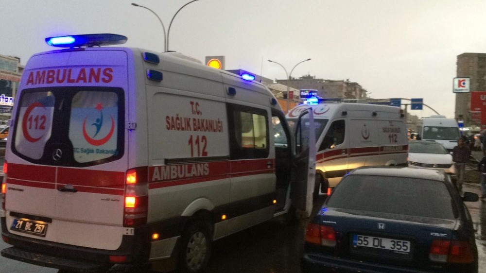 Aşırı yağışlardan dolayı hastaneyi su bastı