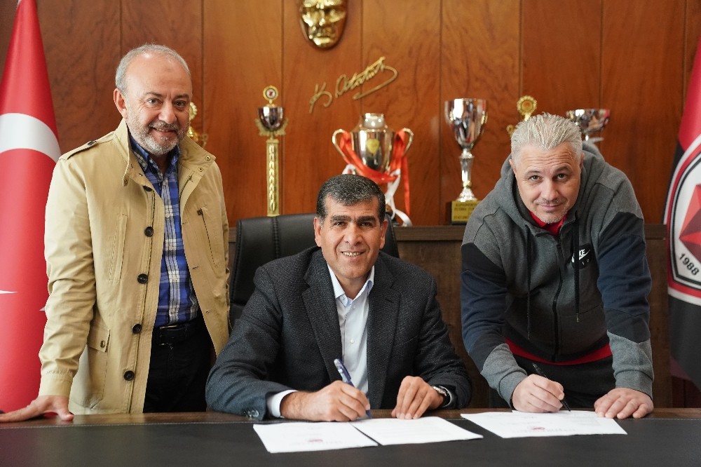 Gaziantep FK, Sumudica’nın sözleşmesini 2021 yılına kadar uzattı
