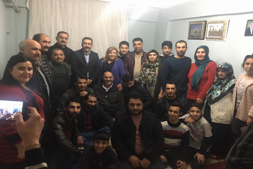 Gezer’in ev ziyaretleri devam ediyor