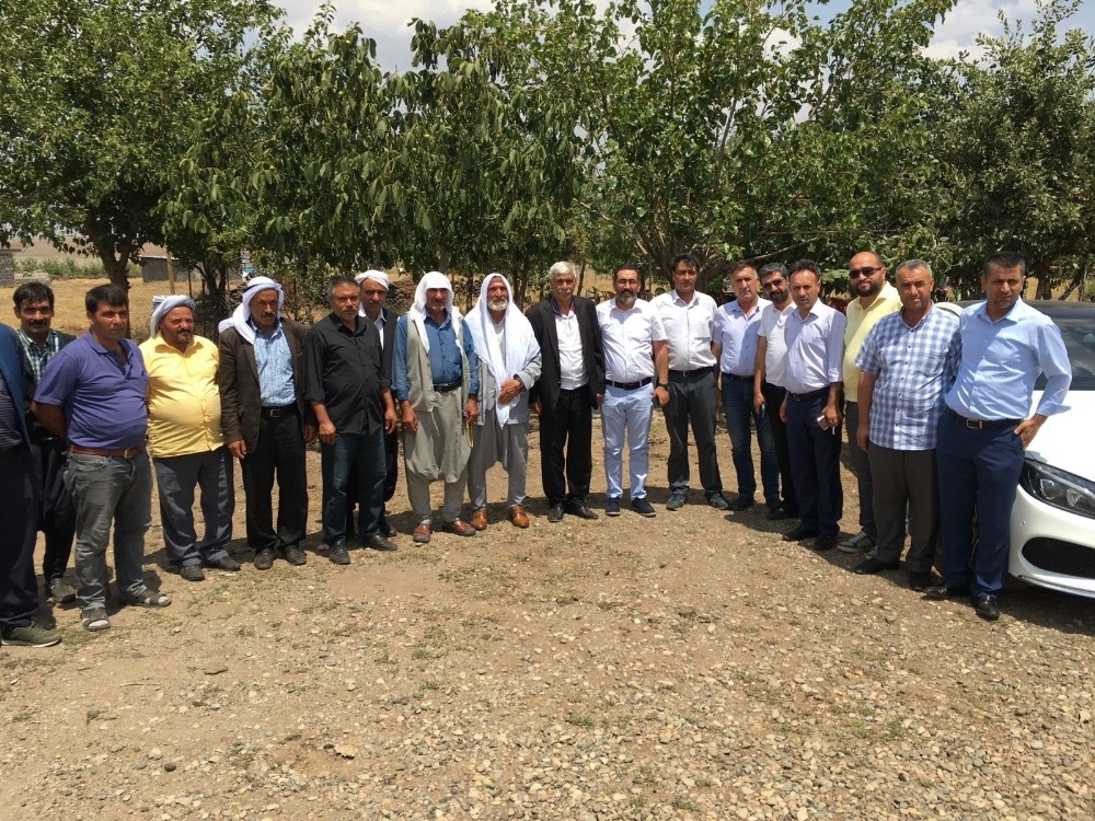 AK Parti Bağlar teşkilatı köylere çıkarma yapmaya devam ediyor