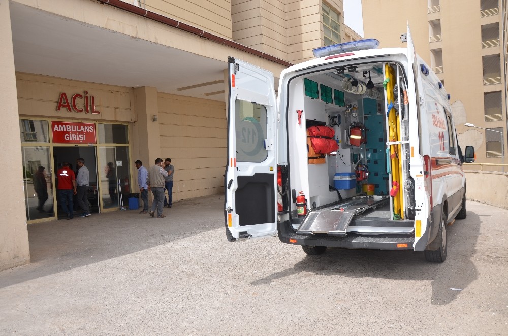 15 aylık bebek su dolu kovaya düşerek boğuldu